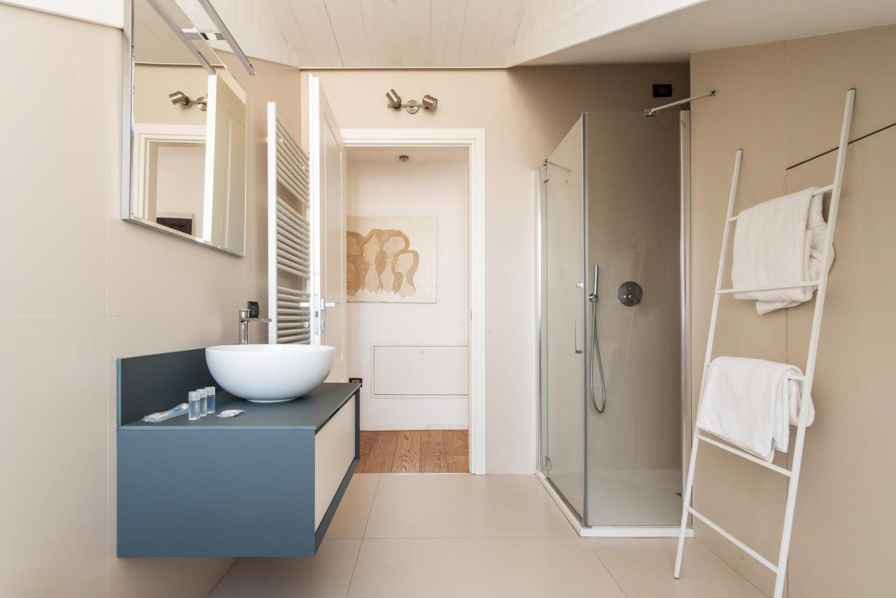 Easyhomes - Brera Luxury Suites Mediolan Zewnętrze zdjęcie
