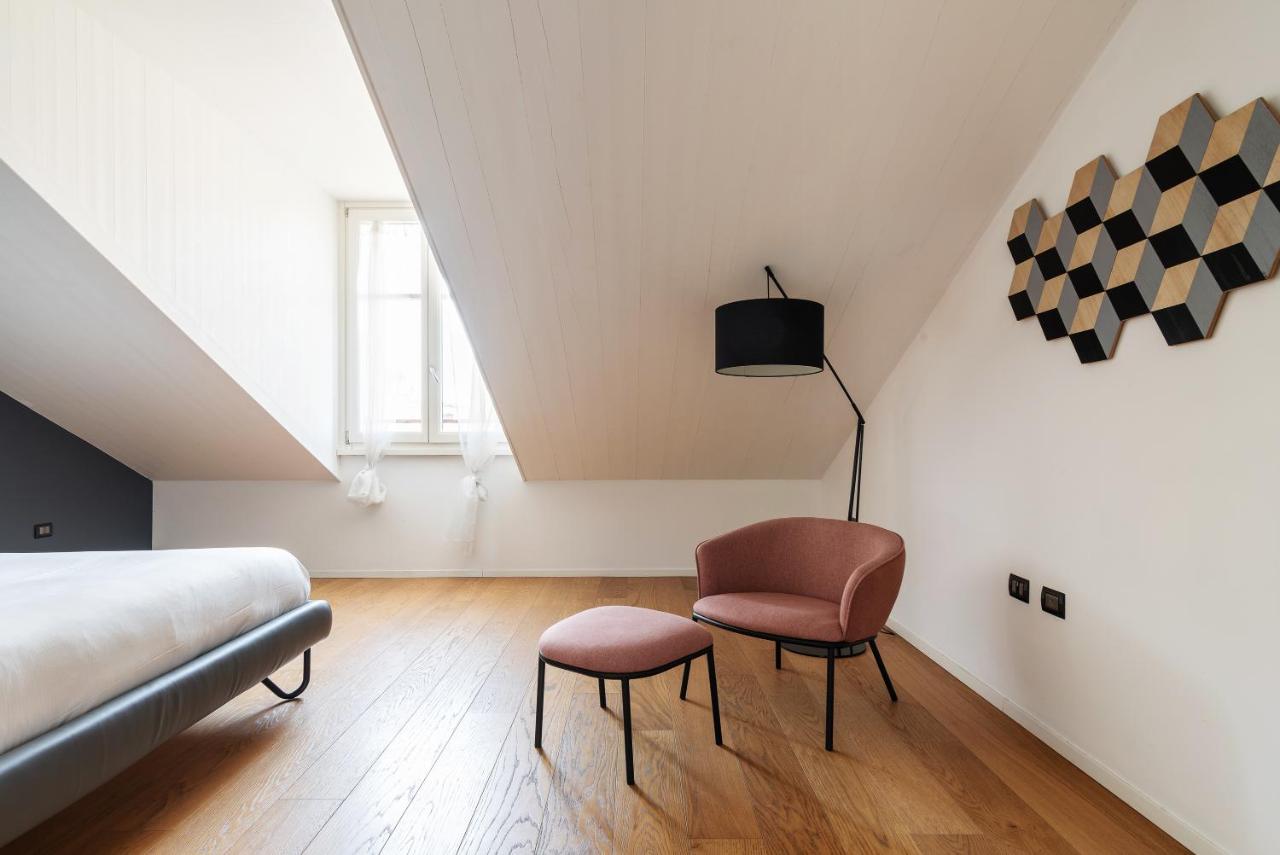Easyhomes - Brera Luxury Suites Mediolan Zewnętrze zdjęcie