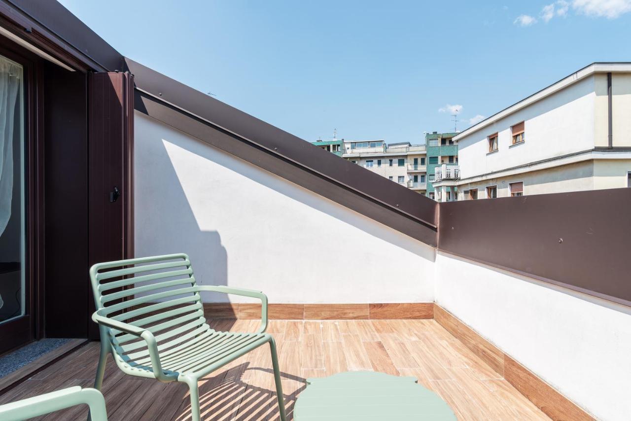 Easyhomes - Brera Luxury Suites Mediolan Zewnętrze zdjęcie
