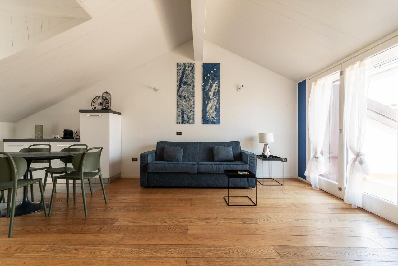 Easyhomes - Brera Luxury Suites Mediolan Zewnętrze zdjęcie