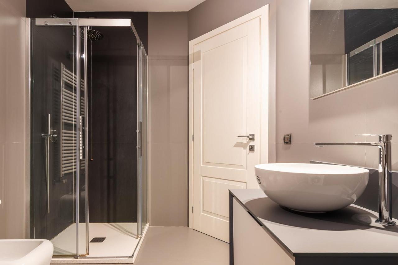 Easyhomes - Brera Luxury Suites Mediolan Zewnętrze zdjęcie